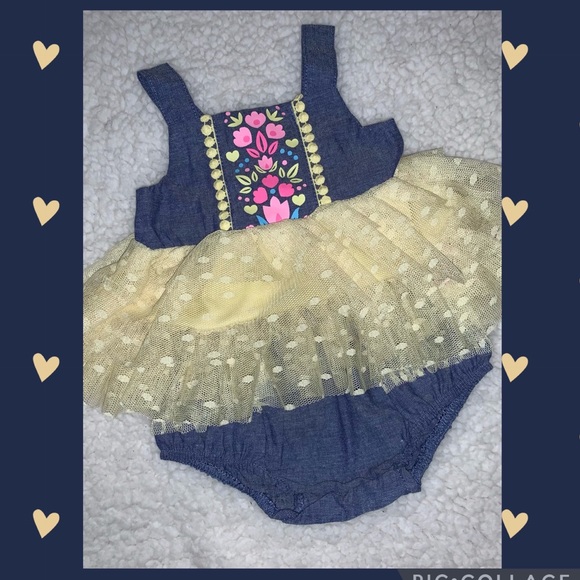 2 Baby Girl Outfits *BUY2GET2FREE!* - Picture 4 of 13